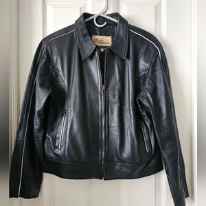 NEW FINE SHEEPSKIN GENUINE LEATHER WOMENS BLACK JACKET MADEHAND SIZE LARGE.